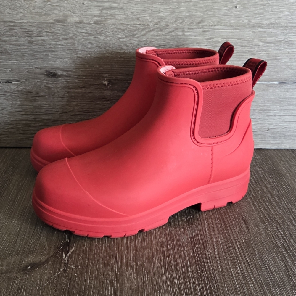 UGG Women's Red Droplet Lug-Sole Waterproof Rain Boots - 7 - Red - Picture 4 of 8